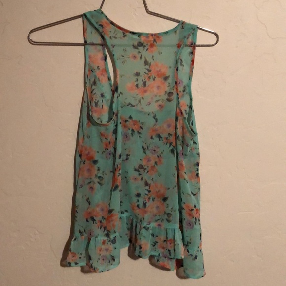 Black Poppy flowered flowy tank - Picture 6 of 6